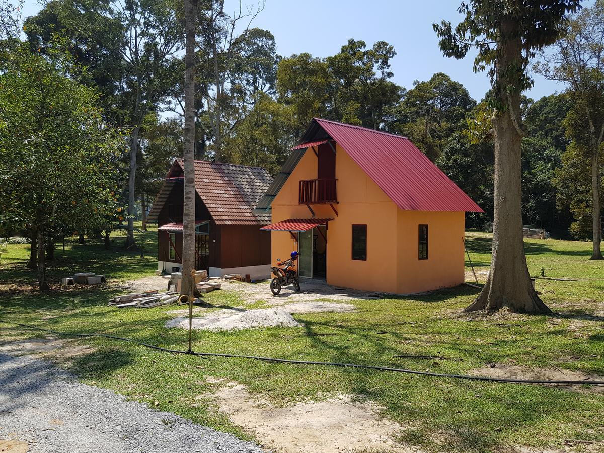 Chalet Kampong Semawar Kuala Kangsar Exterior photo